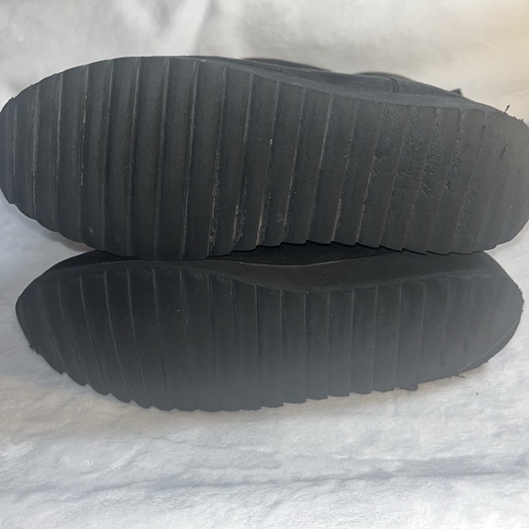 NY&Co black faux fur lined boots - Picture 5 of 5